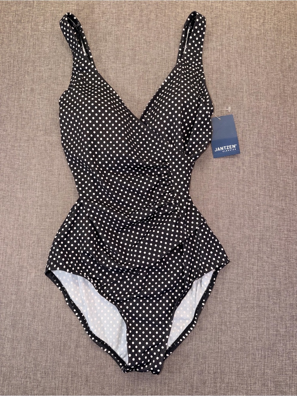 Jantzen Women’s Black and White Polka Dot One-Piece Swimsuit Size 8 NWT